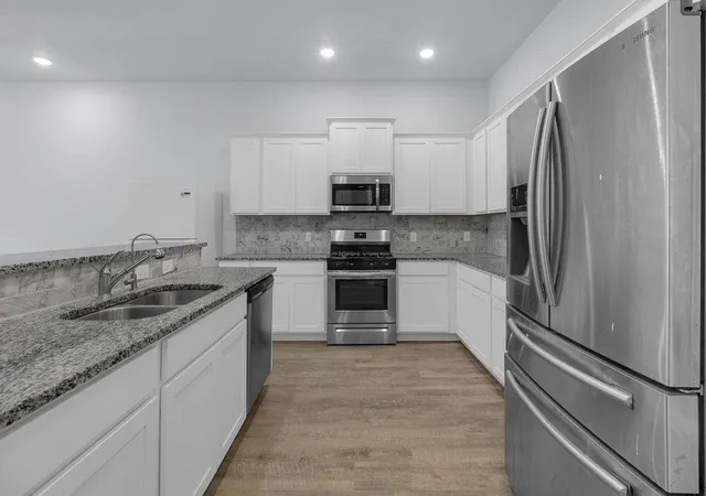 4th image of 4424 Ibiza Ln, Houston, TX 77045 | MLS# 67479842