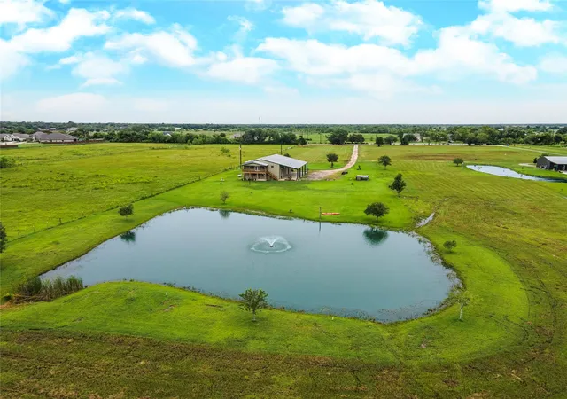 2nd image of 10110 County Road 67, Manvel, TX 77578 | MLS# 87843298