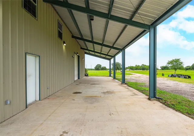 Photo 4 of Single family home for sale at 10110 County Rd 67, Manvel, TX 77578 | MLS# 87843298 | Listing updated on 2026-07-27