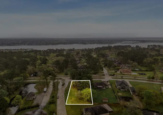 Photo 2 of Land for sale at 13083 Point Aquarius Blvd, Willis, TX 77318 | MLS# 10982383 | Listing updated on 2026-06-03
