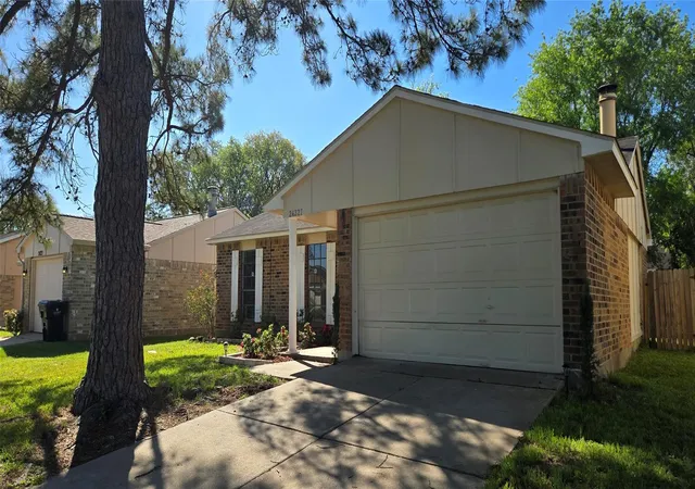 2nd image of 24327 Broken Bow Ln, Hockley, TX 77447 | MLS# 30184539