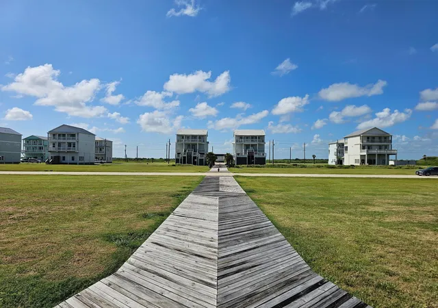7th image of 579 Annabelle Dr, Gilchrist, TX 77617 | MLS# 34265493