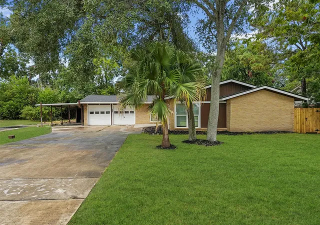 1st image of 632 Meadowlawn St, La Porte, TX 77571 | MLS# 53413545