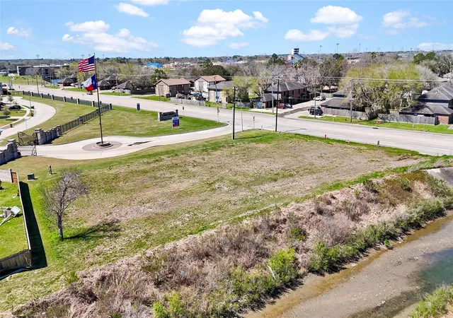 Photo 4 of Land for sale at 0 E Fm 517, Dickinson, TX 77539 | MLS# 14342041 | Listing updated on 2026-09-23