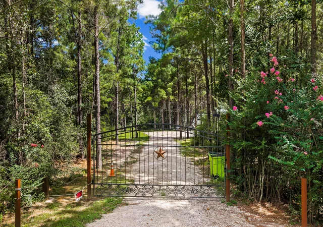 2nd image of 5633 Duff Rd, Livingston, TX 77351 | MLS# 70604438