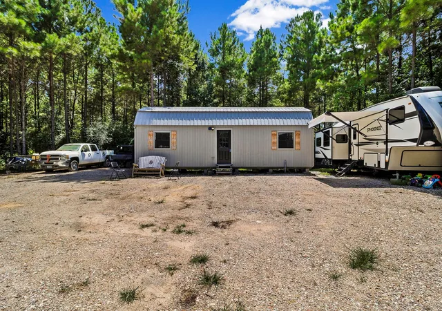 3rd image of 5633 Duff Rd, Livingston, TX 77351 | MLS# 70604438