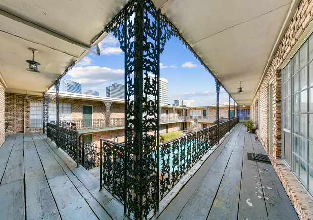 3rd image of 2503 Mccue Rd #36, Houston, TX 77056 | MLS# 32425062