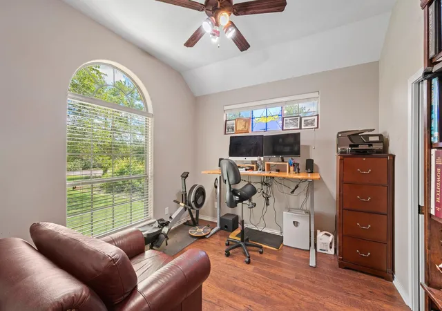 5th image of 4960 Drake Dr, College Station, TX 77845 | MLS# 80925422
