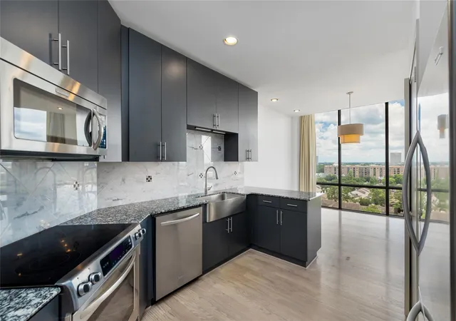 Photo 2 of Condo for sale at 1111 Bering Dr #1202, Houston, TX 77057 | MLS# 49298490 | Listing updated on 2026-08-24