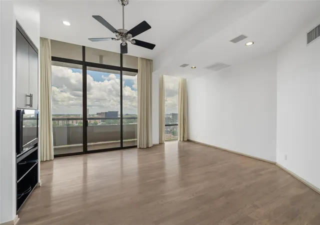 Photo 3 of Condo for sale at 1111 Bering Dr #1202, Houston, TX 77057 | MLS# 49298490 | Listing updated on 2026-08-24