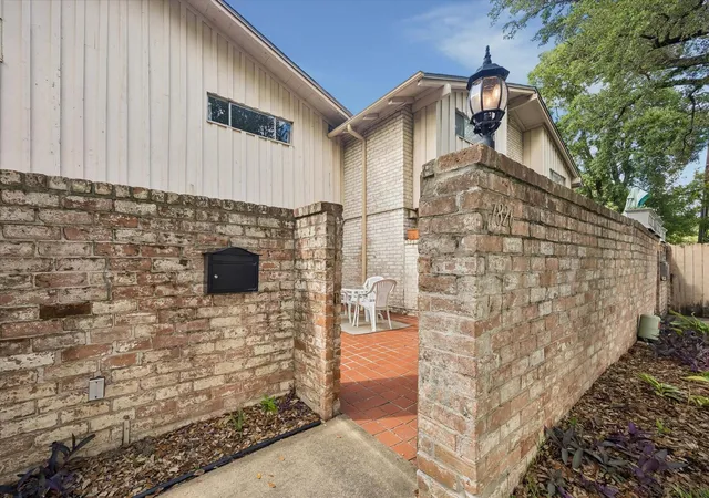 Photo 2 of Townhouse for sale at 7826 Woodway Dr #7826, Houston, TX 77063 | MLS# 82500983 | Listing updated on 2026-08-17
