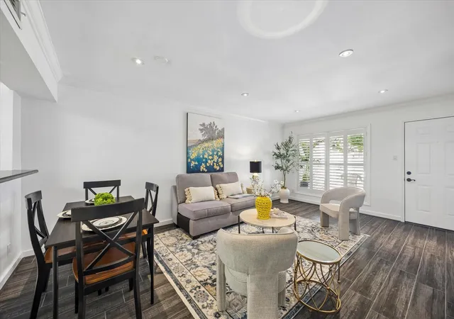 Photo 4 of Townhouse for sale at 7826 Woodway Dr #7826, Houston, TX 77063 | MLS# 82500983 | Listing updated on 2026-08-17