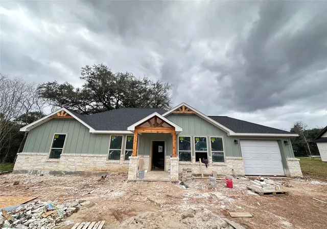Homes for sale in Damon, TX | 3910 Sunrise Ln, Damon, TX 77430 | MLS# 40533271