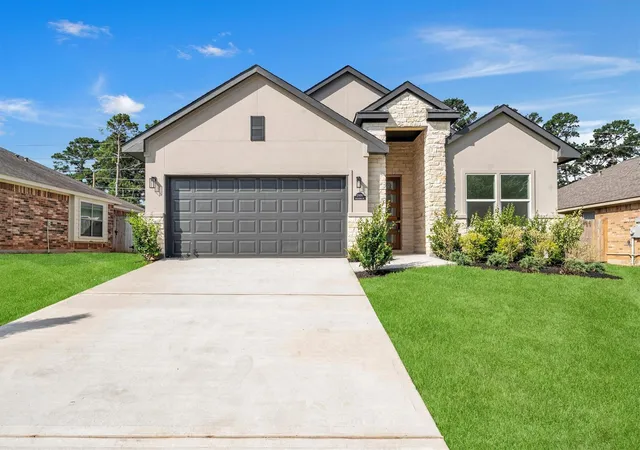 Photo 1 of Single family home for sale at 13405 Raintree Dr, Montgomery, TX 77356 | MLS# 7625417 | Listing updated on 2026-06-23