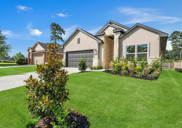 Photo 3 of Single family home for sale at 13405 Raintree Dr, Montgomery, TX 77356 | MLS# 7625417 | Listing updated on 2026-06-23
