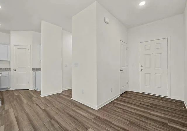 5th image of 340 Stone Crossing Dr, Dayton, TX 77535 | MLS# 9740476