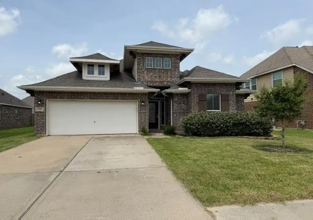 Photo 1 of Single family home for sale at 214 San Bernard Dr, Baytown, TX 77523 | MLS# 10721890 | Listing updated on 2026-09-17