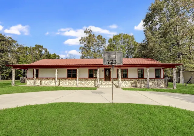 Homes for sale in Trinity, TX | 858 Big Hawg Dr, Trinity, TX 75862 | MLS# 29557865