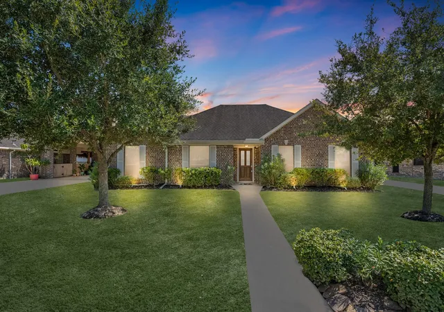 Photo 1 of Single family home for sale at 6830 Gonzales Pt, Manvel, TX 77578 | MLS# 11085821 | Listing updated on 2026-09-03