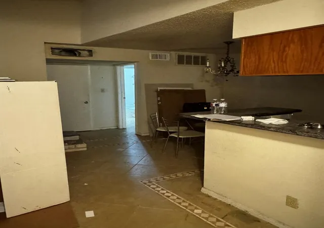 3rd image of 12550 Whittington Dr #202, Houston, TX 77077 | MLS# 47164337
