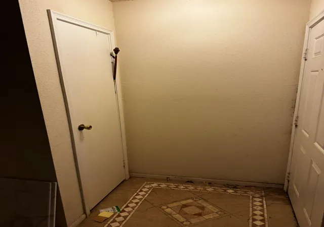 5th image of 12550 Whittington Dr #202, Houston, TX 77077 | MLS# 47164337