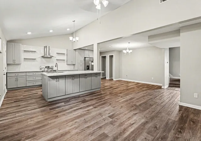 Photo 3 of Single family home for sale at 10262 Rockcrest Dr, Houston, TX 77041 | MLS# 10212193 | Listing updated on 2026-09-17