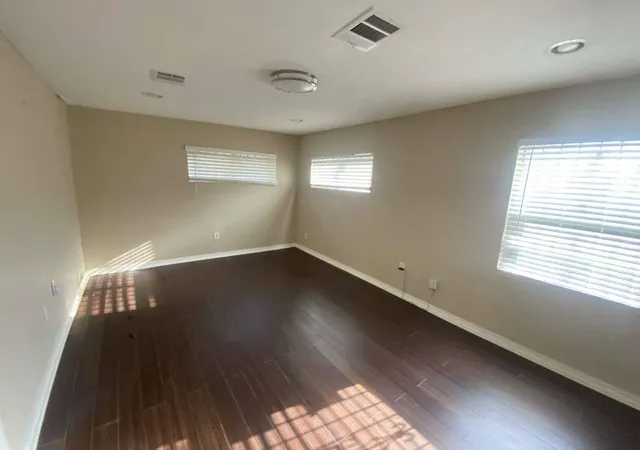 2nd image of 4419 Quitman St, Houston, TX 77026 | MLS# 85721916