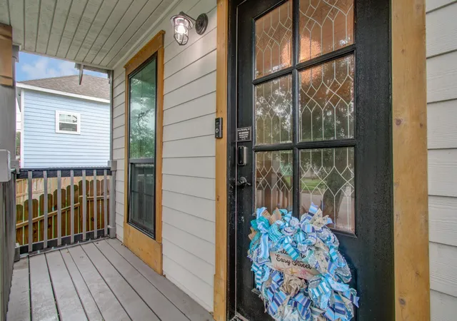 5th image of 1109 31St St, Galveston, TX 77550 | MLS# 89443500
