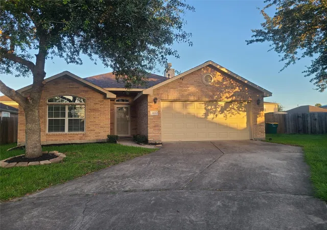 Photo 2 of Single family home for sale at 113 Laurel Meadow Ct, La Marque, TX 77568 | MLS# 19261402 | Listing updated on 2026-06-06