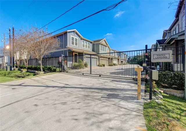 Homes for sale in Houston, TX | 8812 Narrow Leaf St, Houston, TX 77080 | MLS# 33229330
