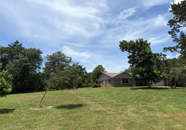 Homes for sale in Bellville, TX | 117 Dogwood Trail, Bellville, TX 77418 | MLS# 97725075