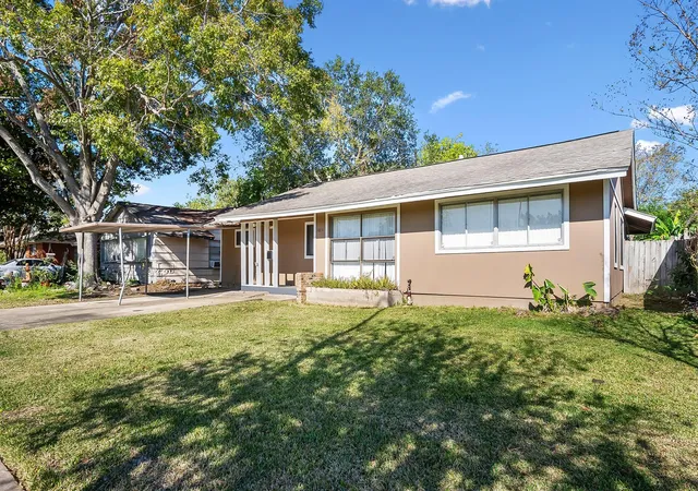Photo 2 of Single family home for sale at 1011 Marleen St, Houston, TX 77034 | MLS# 12453349 | Listing updated on 2026-08-12