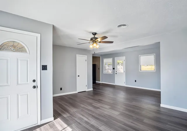 Photo 4 of Single family home for sale at 1011 Marleen St, Houston, TX 77034 | MLS# 12453349 | Listing updated on 2026-08-12