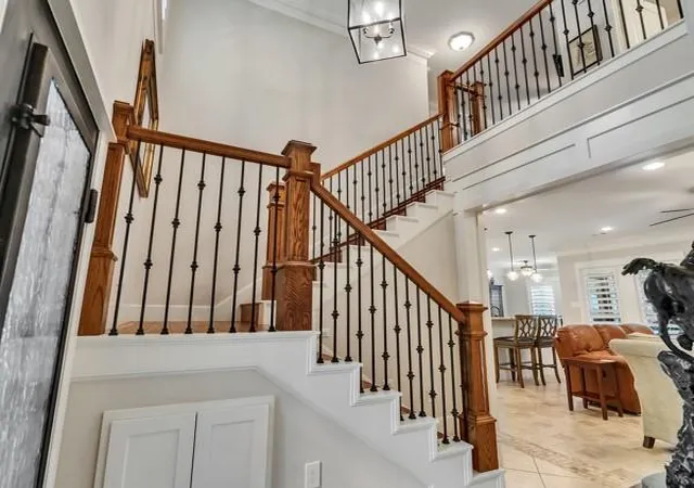 Photo 3 of Single family home for sale at 9 Robin Trl, Conroe, TX 77304 | MLS# 73735684 | Listing updated on 2026-08-19