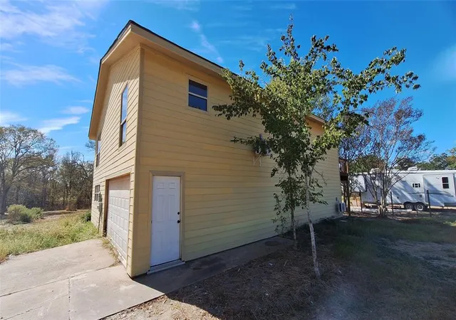 5th image of 1284 Beaver Lake Dr, Caldwell, TX 77836 | MLS# 34040339