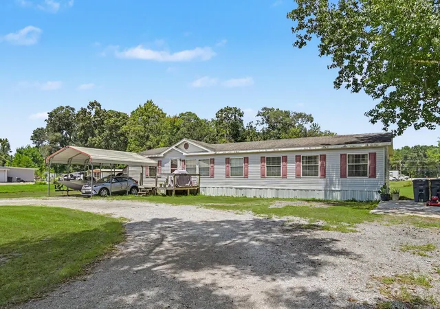 Photo 3 of Single family home for sale at 15221 Bennette Woods Rd, Conroe, TX 77302 | MLS# 98236567 | Listing updated on 2026-09-08