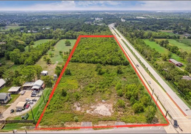 2nd image of 1706 Roy Rd, Pearland, TX 77581 | MLS# 33102701