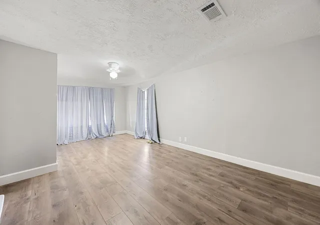 Photo 2 of Single family home for sale at 211 Arcadian Dr, Crosby, TX 77532 | MLS# 54408151 | Listing updated on 2026-06-08