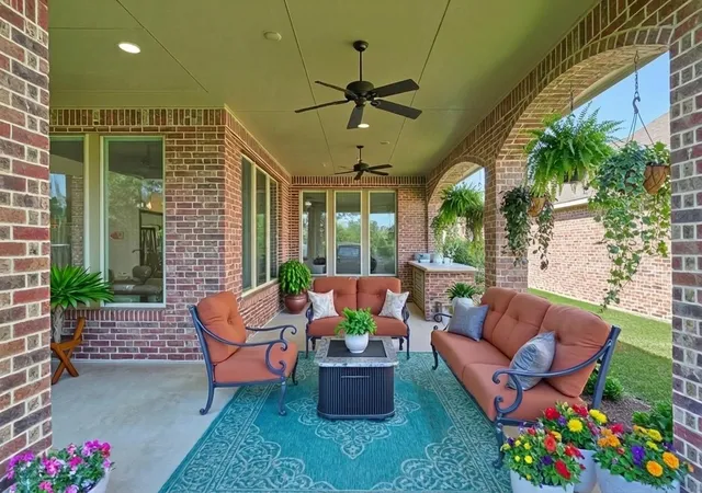 2nd image of 82 N Braided Branch Dr, Tomball, TX 77375 | MLS# 95589152