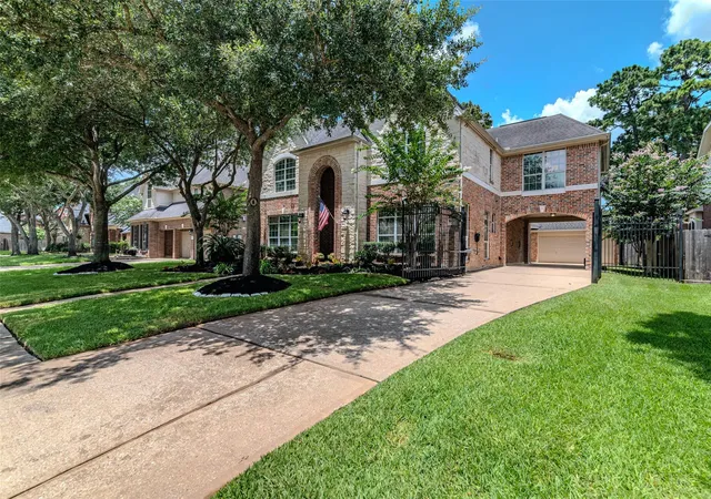 Photo 3 of Single family home for sale at 14230 Ashland Landing Dr, Cypress, TX 77429 | MLS# 49513631 | Listing updated on 2026-09-09