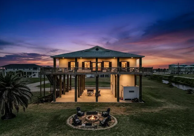 1st image of 810 Casa Dr, Port Bolivar, TX 77650 | MLS# 84469090