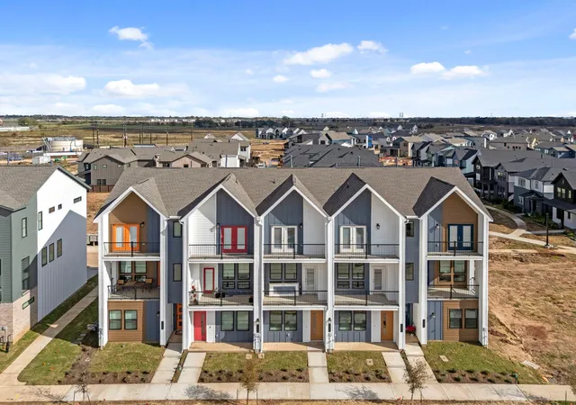 3rd image of 1314 Mercantile St, Richmond, TX 77406 | MLS# 25490905