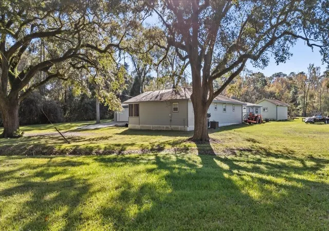 2nd image of 313 Roy Rd, Wallisville, TX 77597 | MLS# 12766610