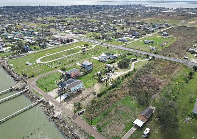 12th image of 2219 Avenue A, Dickinson, TX 77539 | MLS# 36771753
