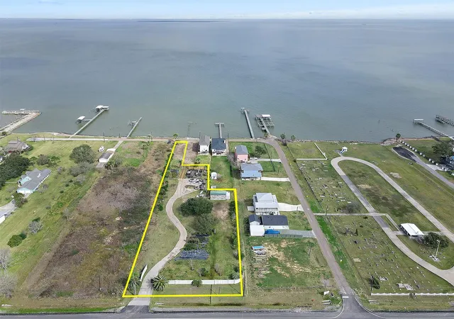 1st image of 2219 Avenue A, Dickinson, TX 77539 | MLS# 36771753