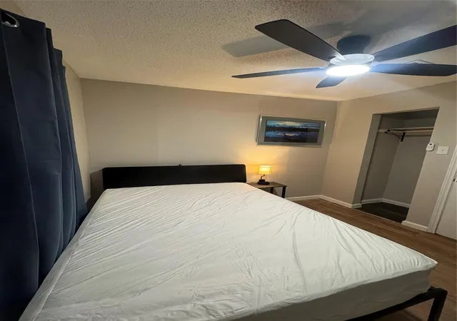 5th image of 11322 Murr Wy, Houston, TX 77048 | MLS# 35570881