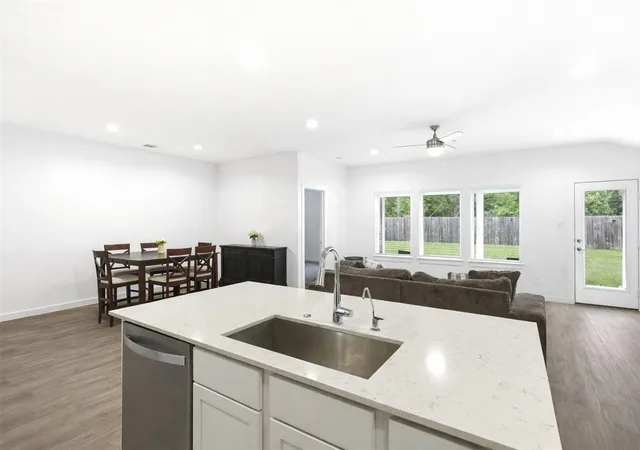 Photo 2 of Single family home for sale at 10426 Plateau Point Trl, Conroe, TX 77384 | MLS# 79614456 | Listing updated on 2026-09-05