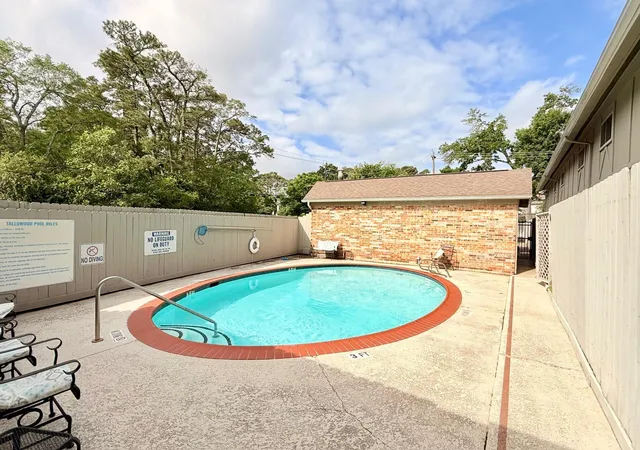 Photo 26 of Sale Pending at 515 Tallowood Rd #15, Houston, TX 77024 | MLS# 22627867 | Listing updated on 2026-10-09