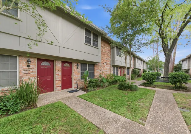 4th image of 515 Tallowood Rd #15, Houston, TX 77024 | MLS# 22627867