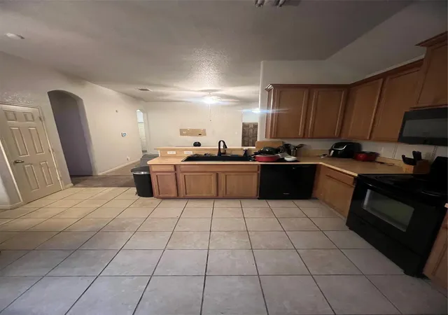 Photo 3 of Single family home for sale at 140 Caddis Cvs, Kyle, TX 78640 | MLS# 82239778 | Listing updated on 2026-09-11